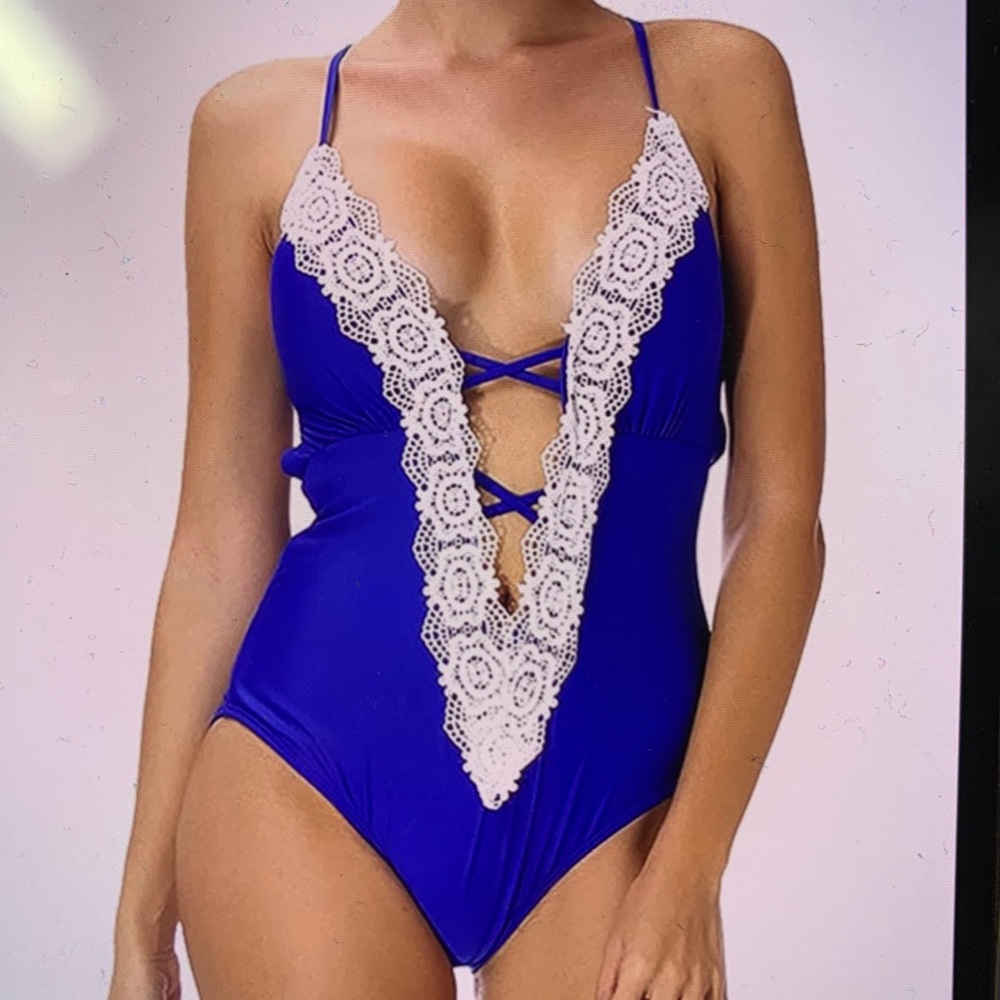 Cupshe - Picture 4 of 5